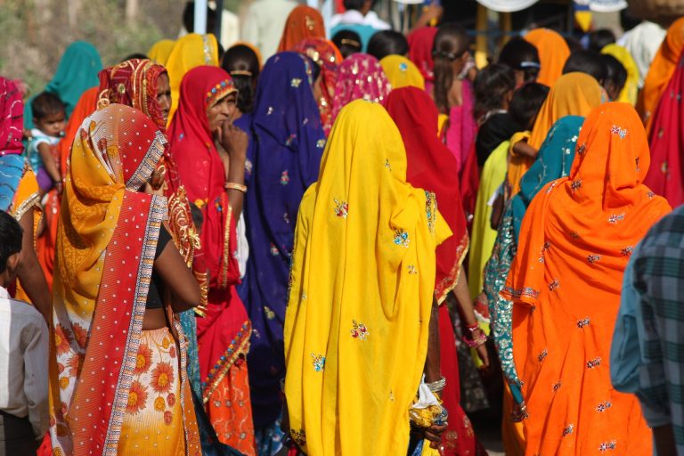 India va deveni cea mai populată ţară din lume până la mijlocul lui 2023