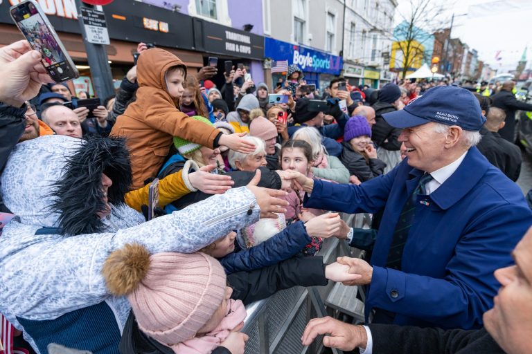 Cât este de popular Joe Biden?