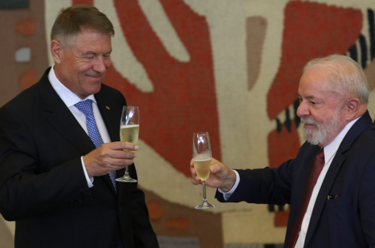 Lula condamnă, la un dejun cu Iohannis, „încălcarea integrităţii teritoriale a Ucrainei”, ca răspuns la acuzațiile SUA