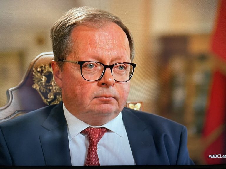 Ambasadorul rus în Marea Britanie: Rusia are resurse enorme. Nici măcar n-a început să lupte serios în Ucraina