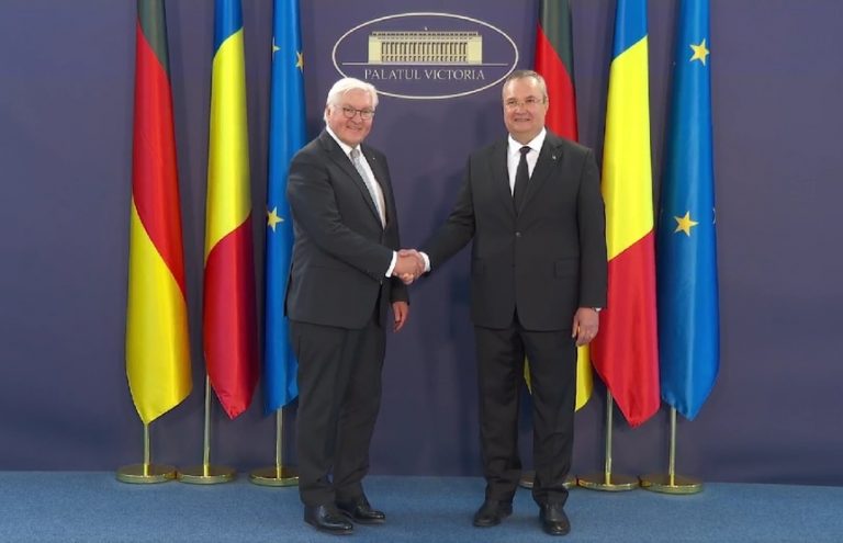 Premierul Ciucă și preşedintele Germaniei, discuții despre aderarea României la Schengen şi menţinerea unităţii europene în sprijinirea Ucrainei