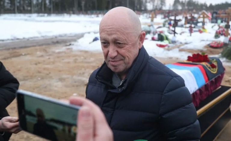 VIDEO | De ce se ceartă șeful Wagner cu șefii armatei și ce ar căuta unii generali. The Economist: Prigojin pierde influență