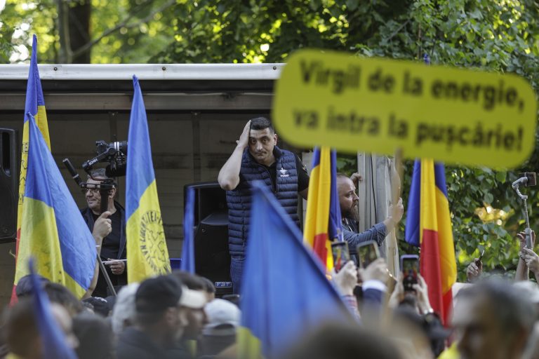 Extremism și bolșevism de AUR. Sunt și soluții
