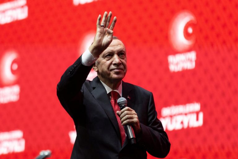Erdogan salută victoria Azerbaidjanului în Nagorno-Karabah: Deschide ”noi oportunităţi” în regiune