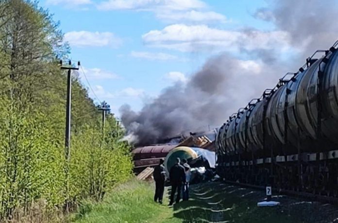 Rusia-tren deraiat