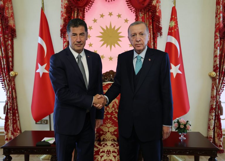 Ultranaţionalistul Sinan Ogan anunţă că îl va susţine pe Erdogan în al doilea tur al alegerilor prezidenţiale