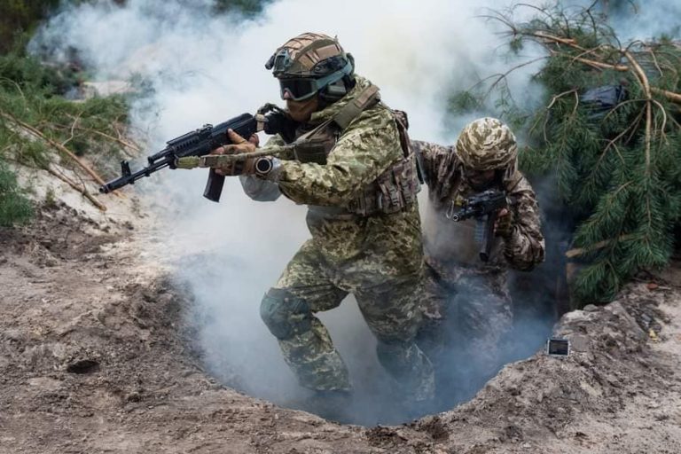 Ucraina anunţă ”succese parţiale” în contraofensiva spre Marea Azov