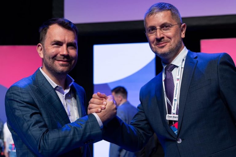 Dan Barna, ales vicepreşedinte al partidului liberal european ALDE, la Congresul de la Stockholm