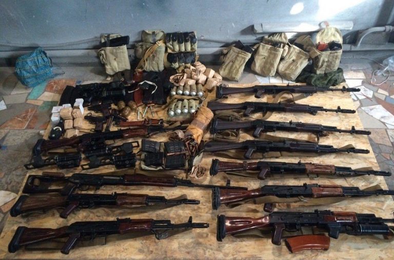 Armele de contrabandă provenite din războiul din Ucraina declanșează un val de violențe armate în Rusia