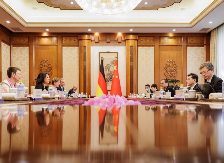 Enigma de pe axa Berlin-Beijing. Cea mai mare economie a Europei, mai puțin dependentă de China decât se crede