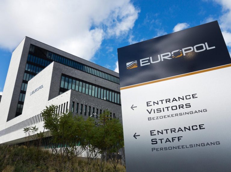 Europol: Sindicaliştii din poliţie protestează la sediul MAI