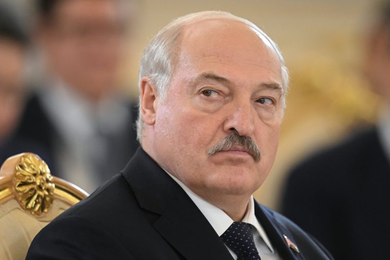 PE cere CPI un mandat de arestare pentru Lukaşenko cu privire la rolul Belarusului în războiul din Ucraina