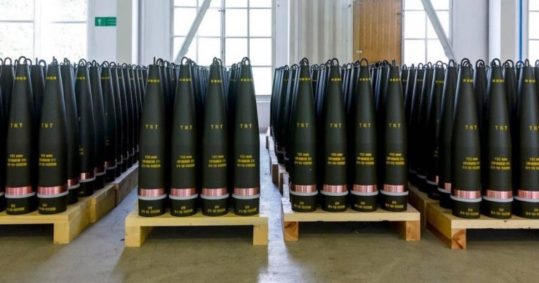 SUA trimit în Ucraina muniţie cu uraniu sărăcit