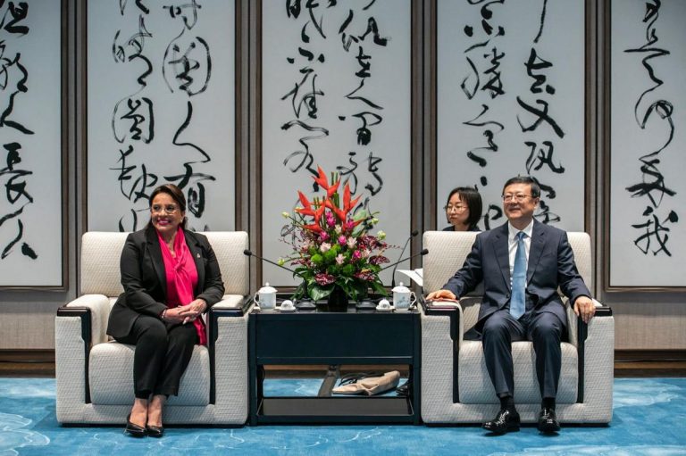 Hondurasul şi-a inaugurat ambasada în China, după ce a rupt relaţiile cu Taiwanul