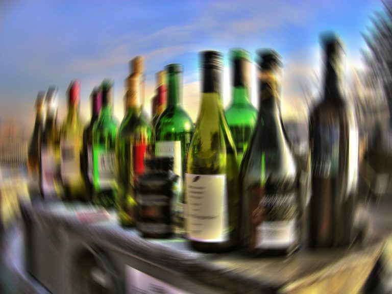 Irak – interzicerea alcoolului face valuri