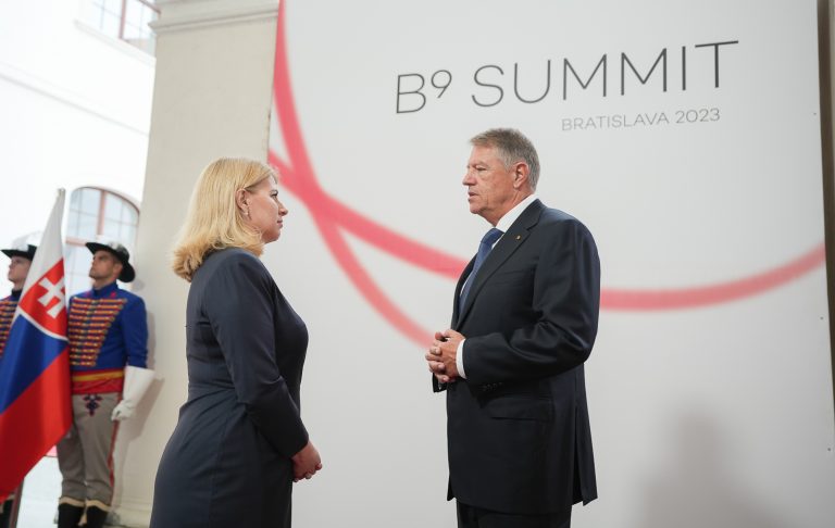 VIDEO | Romanian President Iohannis vows to stand by Ukraine ‘for as long as it takes’ at NATO B9 summit