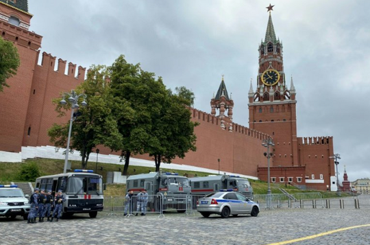 Rusia înăspreşte condiţiile pentru jurnaliști la alegerile de anul viitor