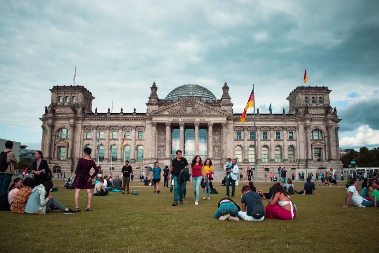 Berlinul avertizează asupra riscurilor de spionaj din partea studenţilor chinezi