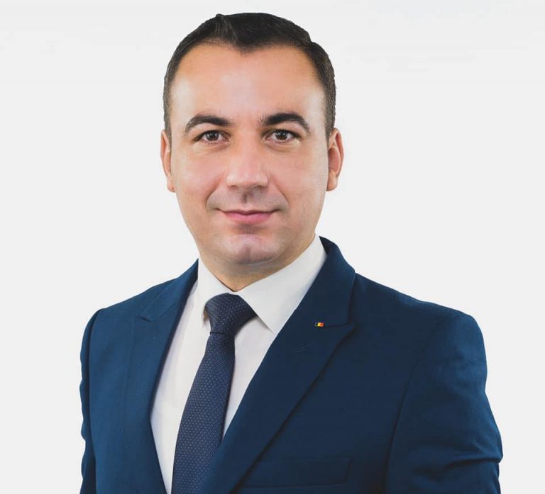 Ministrul Cercetării, Bogdan Ivan, va asigura interimatul la Ministerul Familiei, după demisia Gabrielei Firea