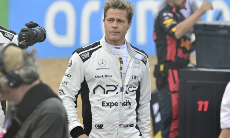 VIDEO | Brad Pitt, în echipament de pilot la Marele Premiu de Formula 1 al Marii Britanii
