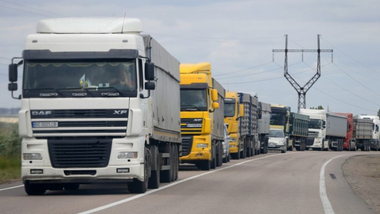 Restricţiile de circulaţie pentru camioane impuse din cauza caniculei, prelungite şi extinse