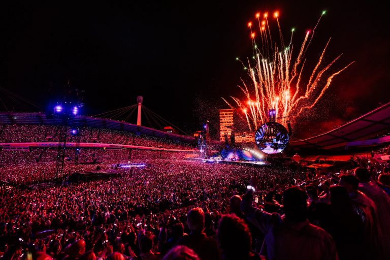 Coldplay va susţine un al doilea concert în România, pe 13 iunie 2024