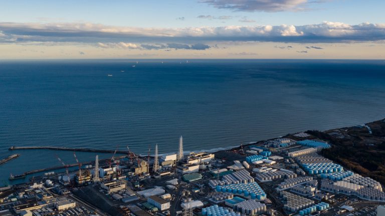 Japonia va elibera apa reziduală de la Fukushima, în ciuda îngrijorărilor. De ce decizia atrage critici în regiune