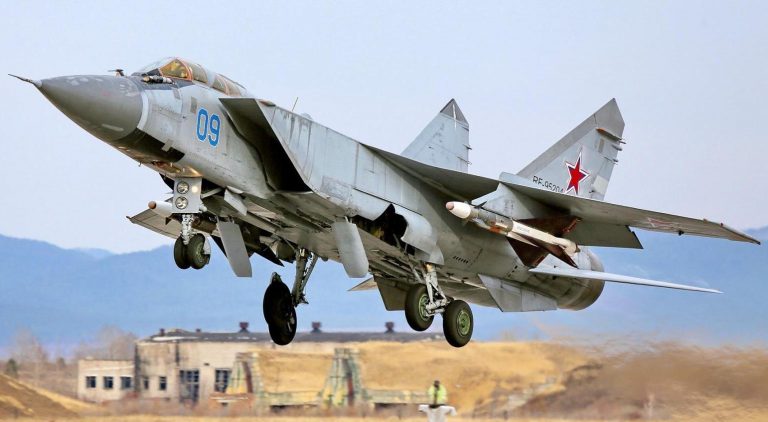 Avion rusesc de vânătoare MiG-31, prăbuşit în Orientul Îndepărtat în timpul unui zbor de antrenament