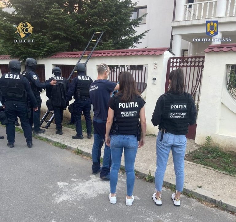Azile de bătrâni din Prahova, amendate în total cu 750.000 de lei după găsirea mai multor nereguli
