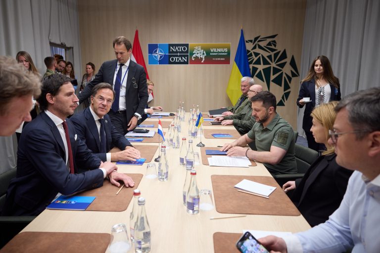VIDEO | A doua zi a summitului NATO de la Vilnius. Zelenski precizează că are trei priorități