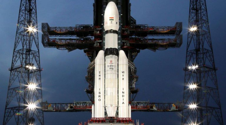 India a lansat cu succes racheta cu care încearcă o aselenizare controlată la polul sud al Lunii