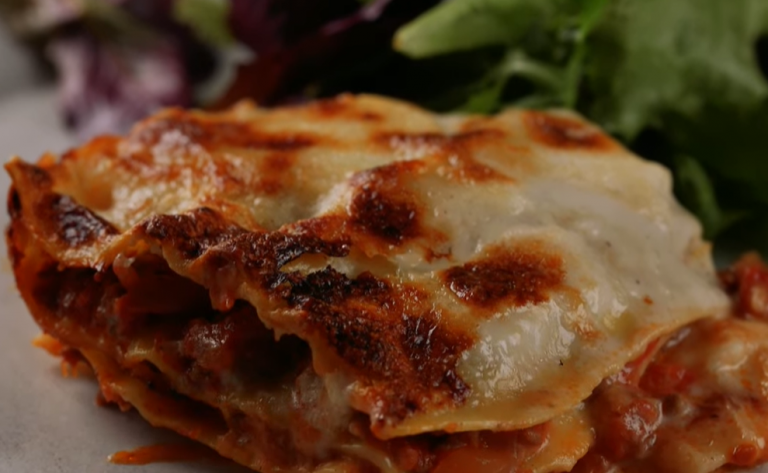 VIDEO |  Cum să prepari lasagna