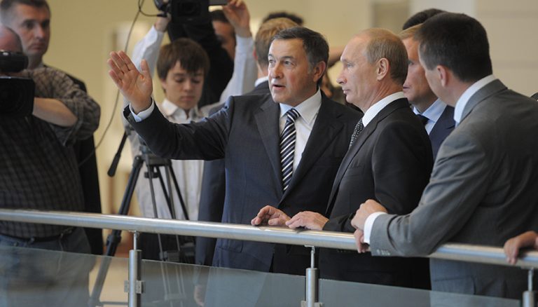 Omul nostru din Miami. Oligarhul cu fir scurt la Putin, care s-a amestecat în alegerile americane, a scăpat de sancțiuni, și-a mutat familia în SUA