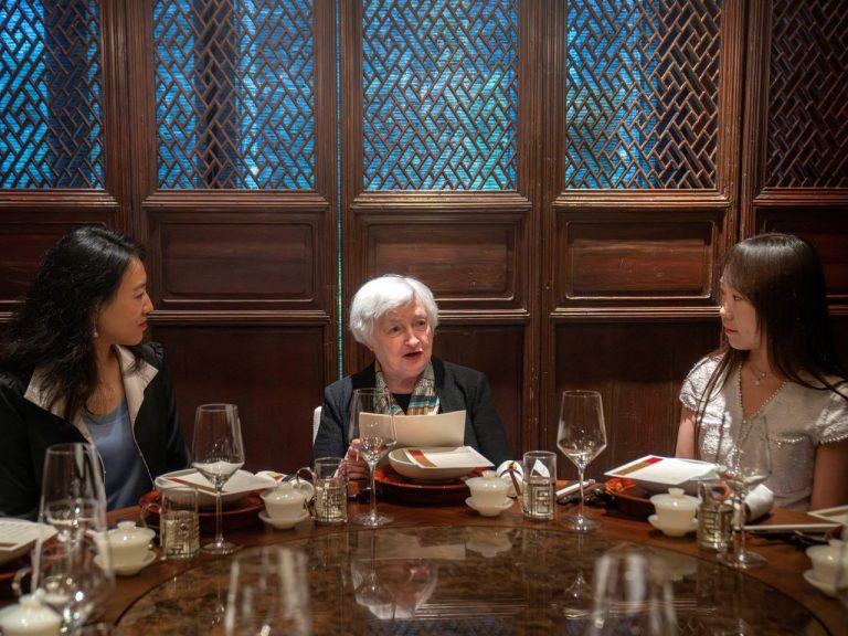 Janet Yellen, secretarul american al Trezoreriei, a mâncat întâmplător ciuperci halucinogene în China
