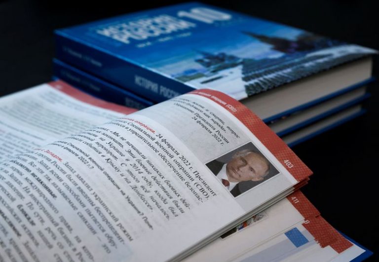 Un nou manual şcolar rusesc încearcă să justifice războiul de agresiune din Ucraina