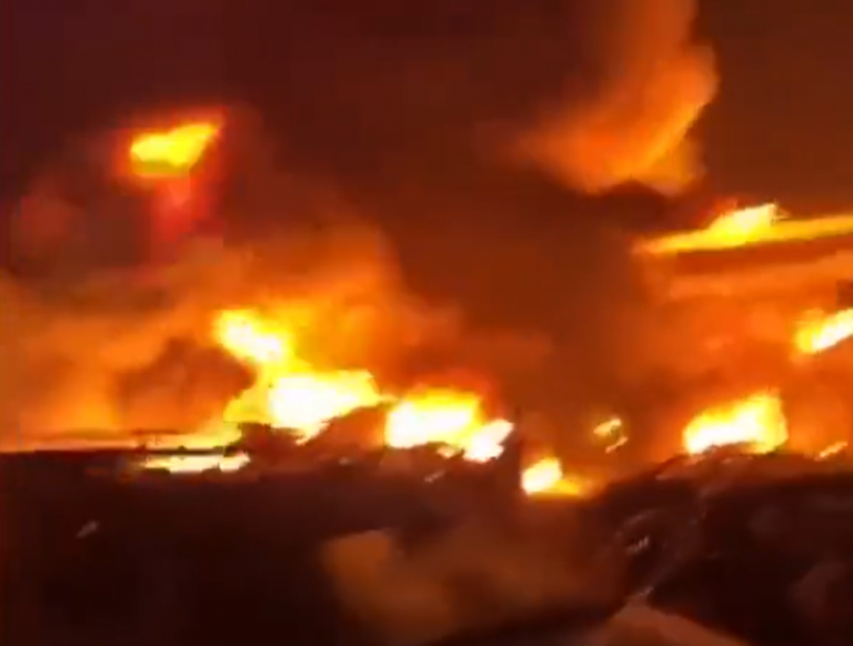 VIDEO | A crescut bilanțul exploziei uriaşe de la benzinăria din Rusia