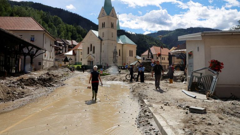 Uniunea Europeană va debloca 400 de milioane de euro pentru a ajuta Slovenia, devastată de inundaţii istorice