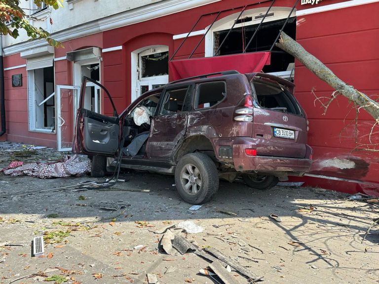 VIDEO | BBC: Atacul de la Cernihiv, soldat cu 7 morţi şi 117 răniţi, a fost efectuat probabil cu rachetă balistică