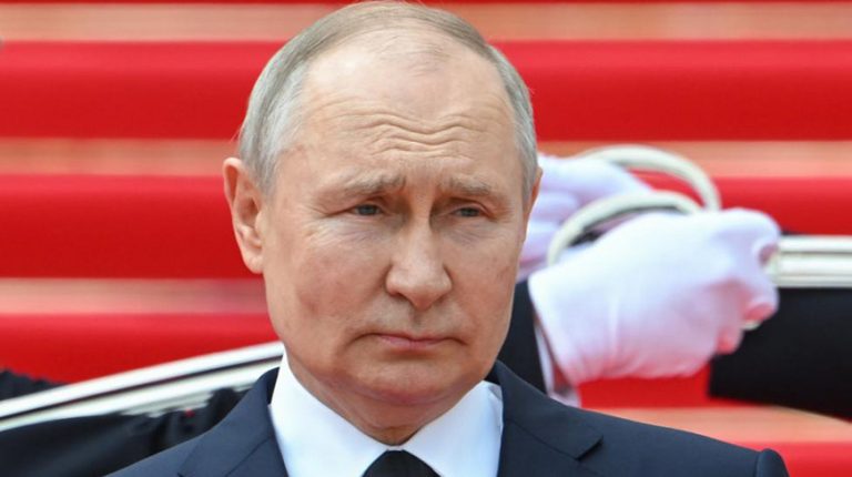 Putin admite că ”trebuie să ne gândim cum să oprim tragedia” războiului în Ucraina