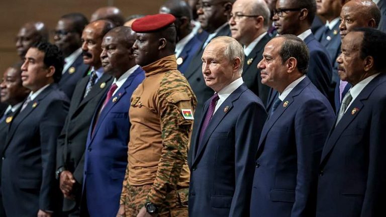 INFO RUSIA | Șebekino real / Ce vrea Putin „Africanul” / Profesor rebel / Icoanele, mulse de bani / Atac la VPN