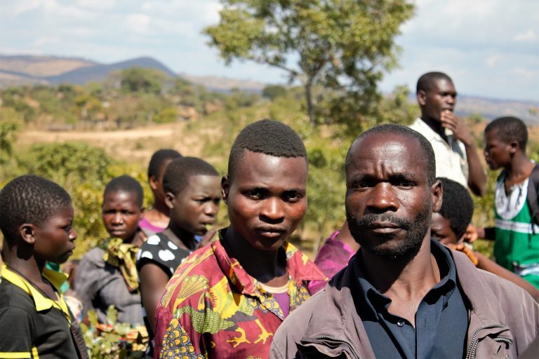 Faceți cunoștință cu dreapta radicală din Africa, susținută de mișcarea MAGA