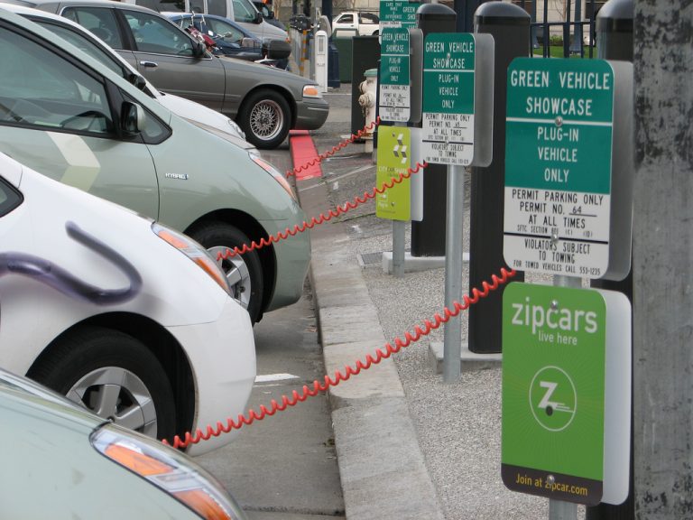 Europa, forţată să-şi restructureze industria auto