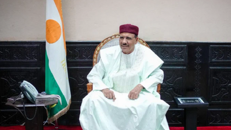 Antonio Guterres, îngrijorat de condiţiile de detenţie ale preşedintelui nigerian Mohamed Bazoum, sechestrat de pucişti în urma unei lovituri de stat