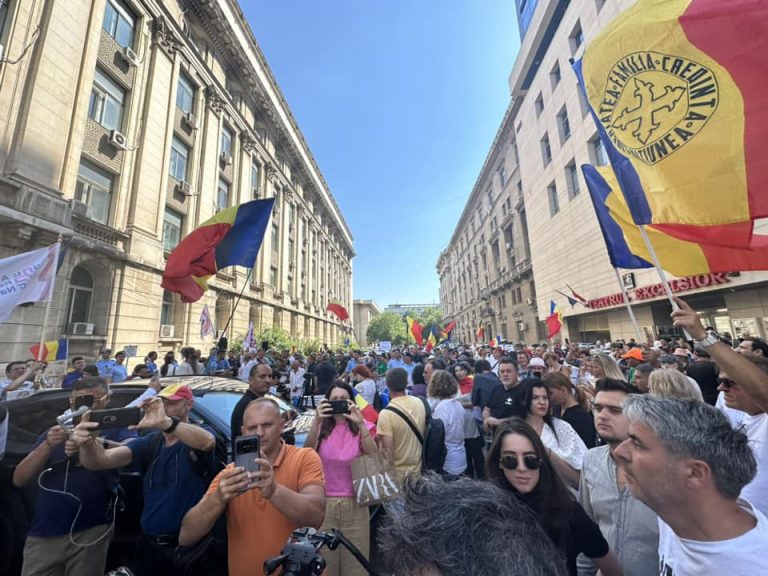 Jandarmeria, după protestul AUR de la Ministerul Sănătăţii: Au fost aplicate 6 sancțiuni contravenționale în valoare de 9.700 de lei