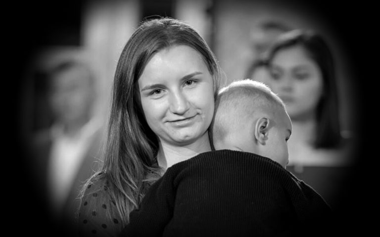 Fratele gravidei moarte la maternitatea din Botoşani: Ar trebui mai multă empatie din partea medicilor, pacienţii nu trebuie să implore să primească ajutor
