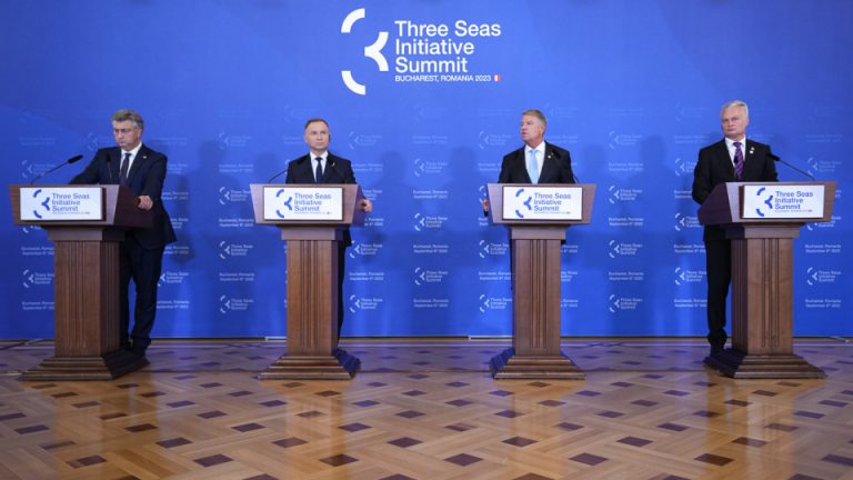 Deciziile Summitului Iniţiativei celor Trei Mări