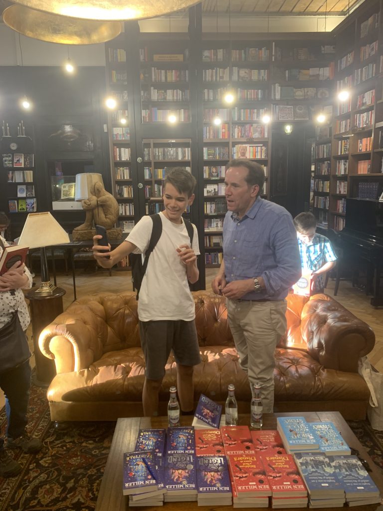 ‘Death in Paradise’ star Ben Miller in Romania promoting his children’s books
