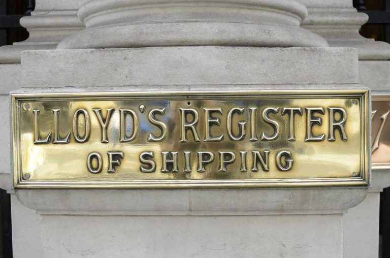 Lloyd’s of London – în discuţii cu Naţiunile Unite pentru asigurarea transporturilor de cereale ucrainene