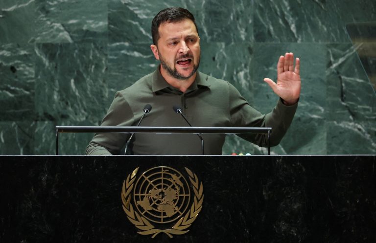 Volodimir Zelenski, anunț încurajator: Ucraina are în sfârşit suficientă muniţie pentru artilerie