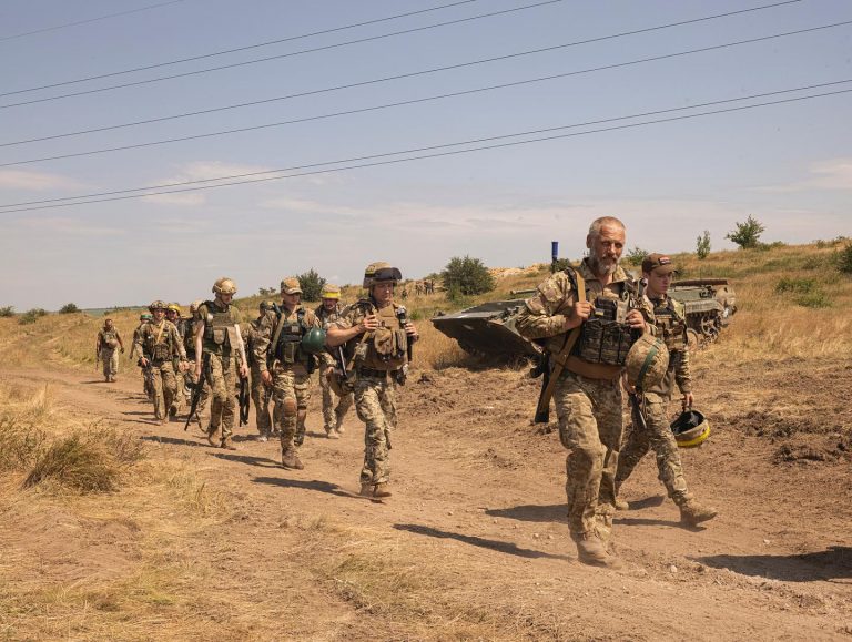 Ucraina a străpuns prima linie de apărare a frontului rusesc. General ucrainean: „Totul e în faţa noastră. Trebuie întotdeauna să induci inamicul în eroare”